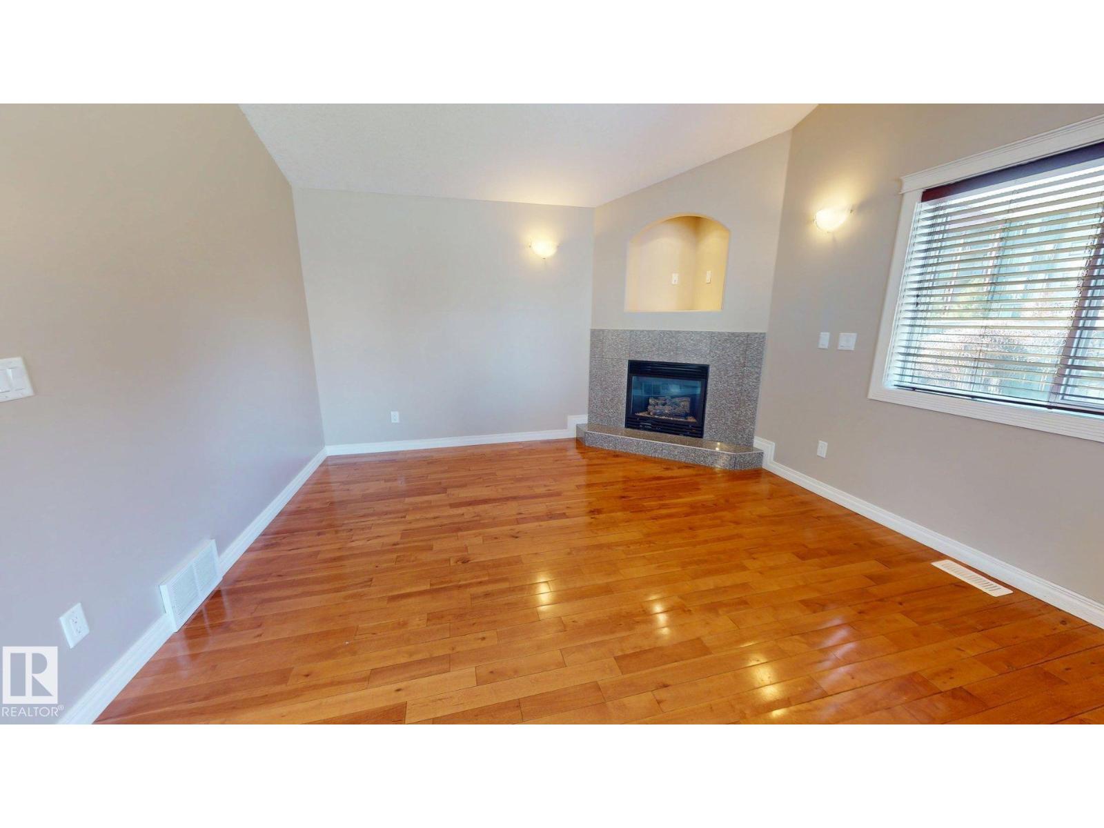 16408 49 ST NW NW - 7