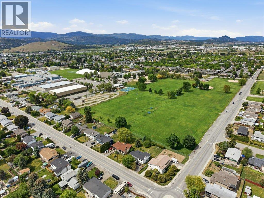  477 Hardie Road, Kelowna