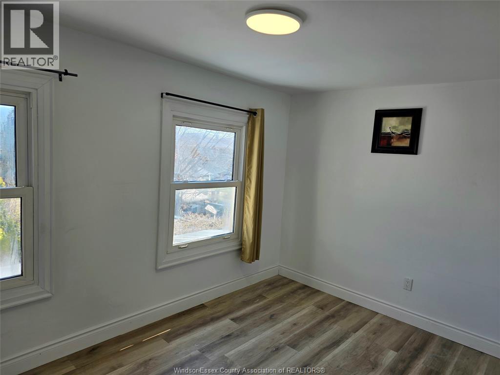 1126 LOUIS AVENUE - 19
