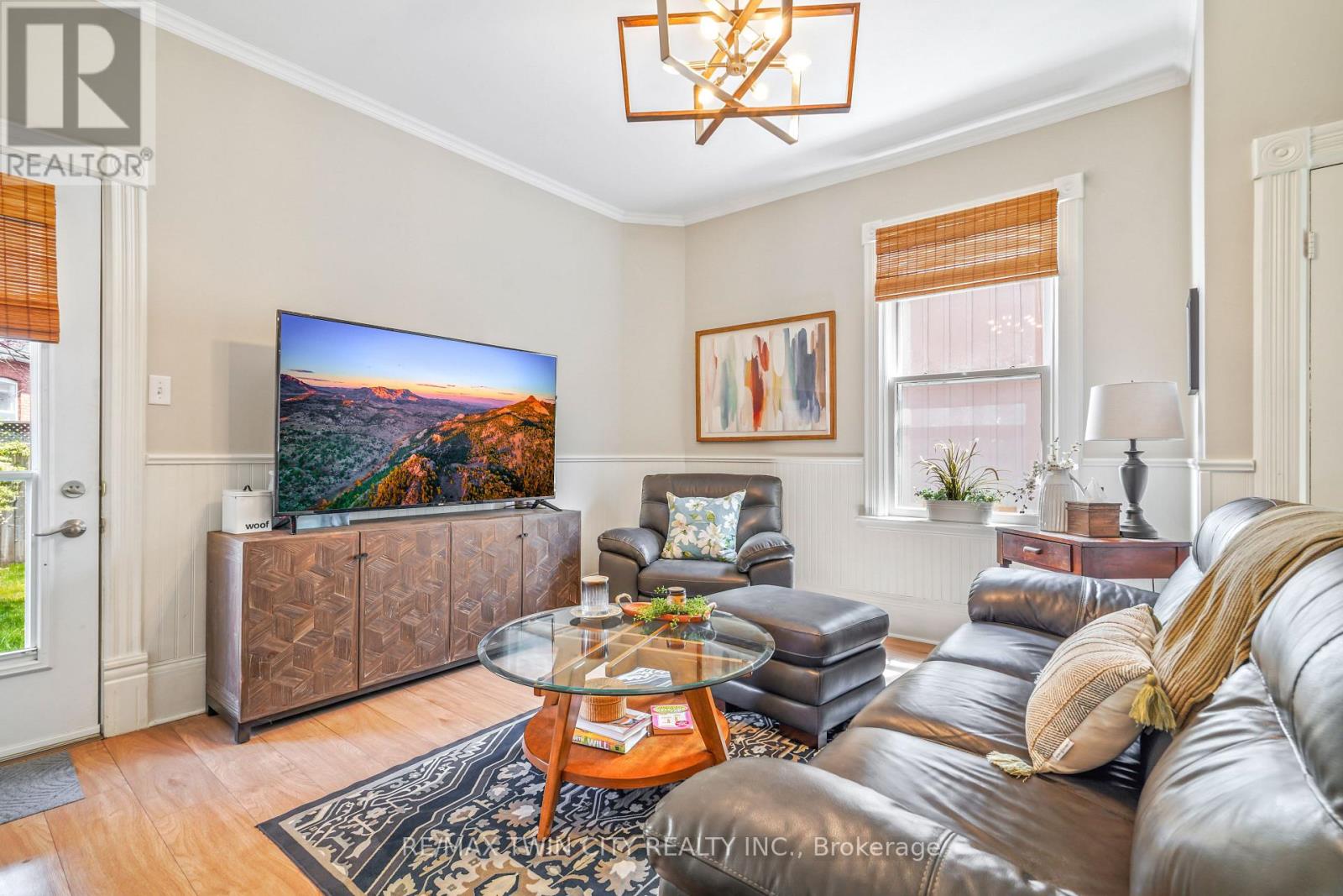 27 ADA AVENUE - 13