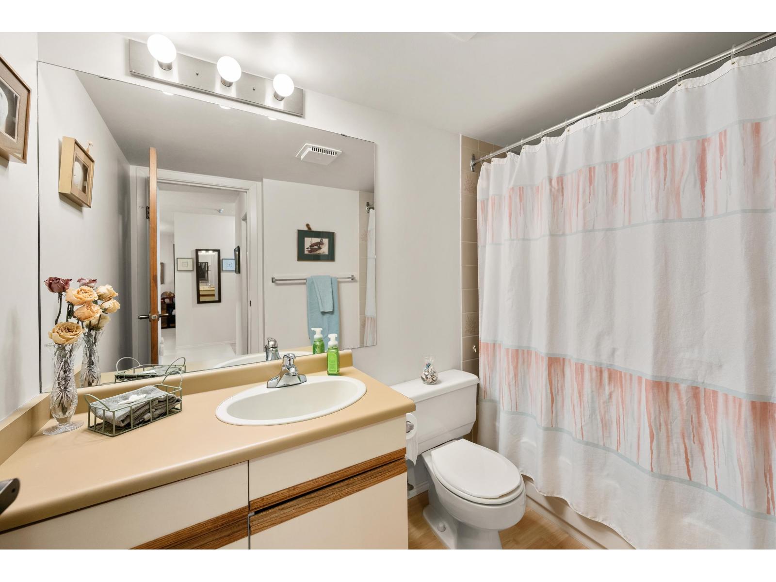 508 1442 FOSTER STREET, White Rock