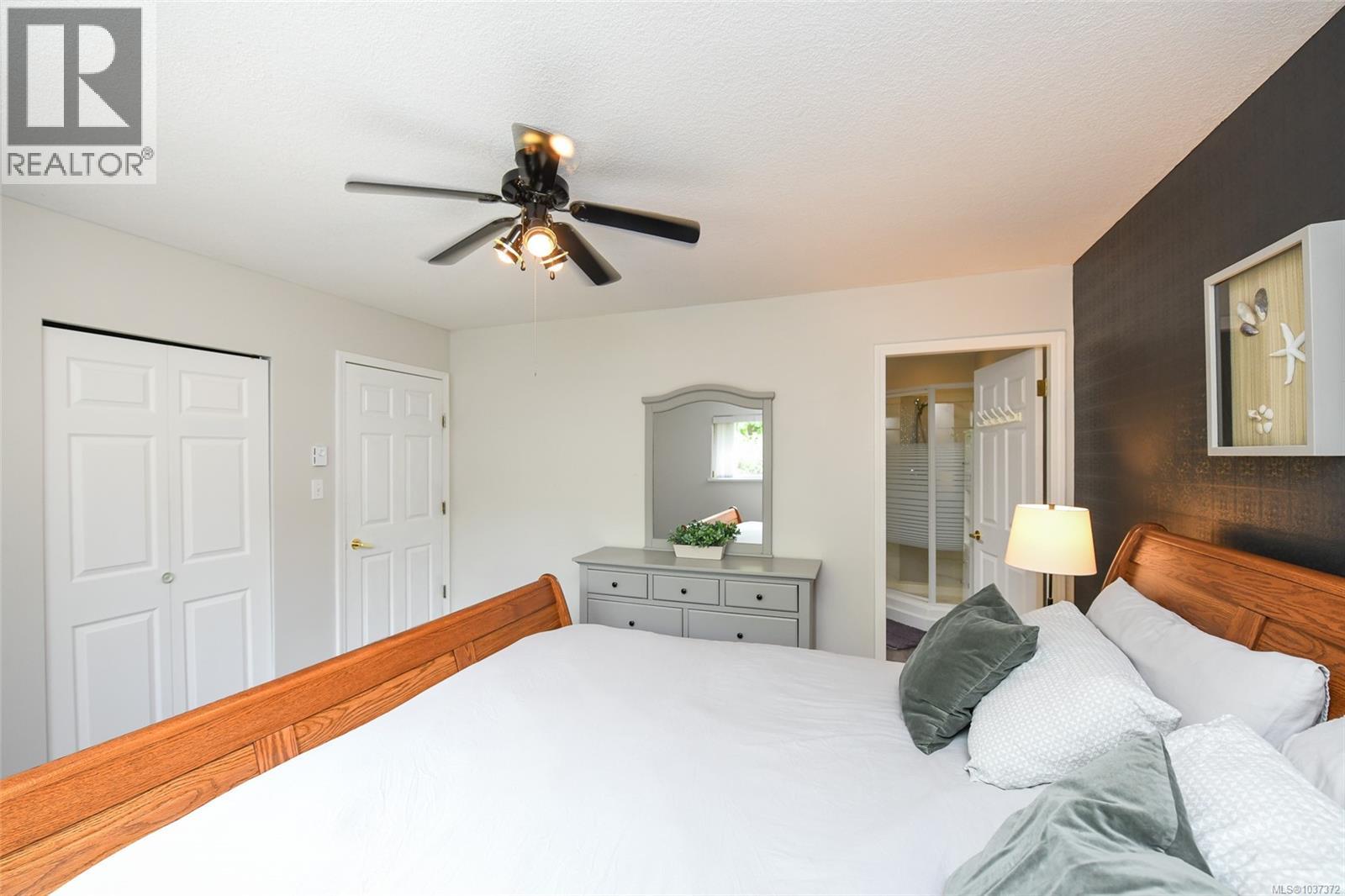 B 781 Stewart Ave, Courtenay