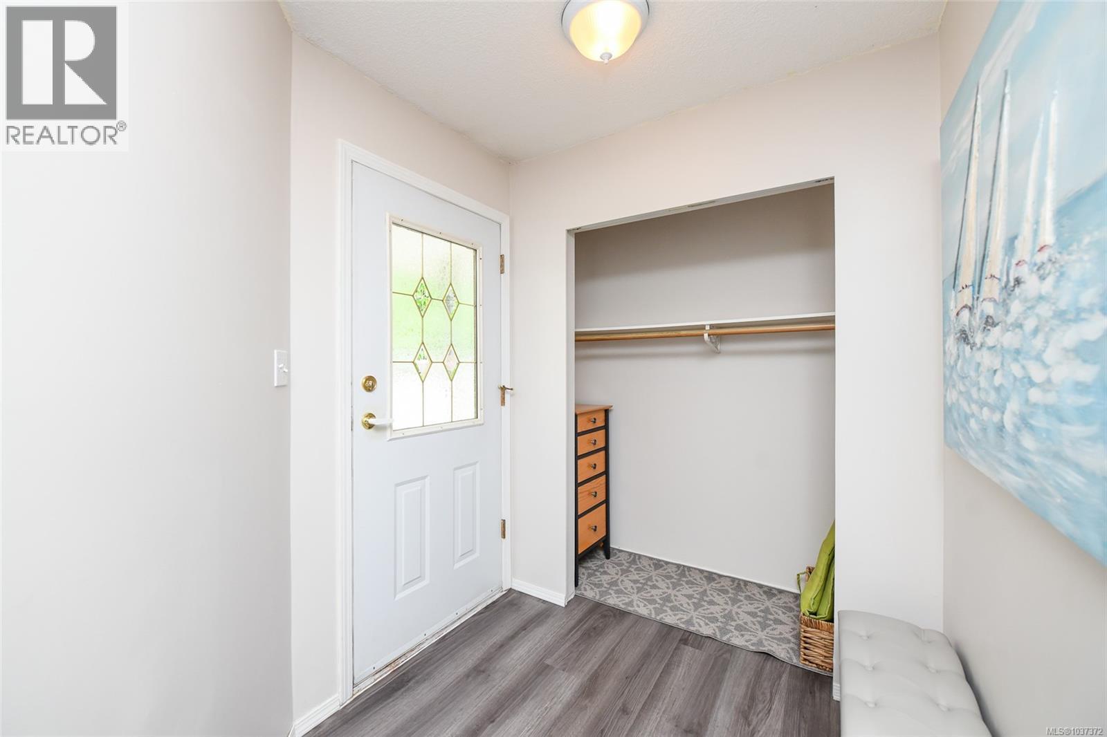 B 781 Stewart Ave, Courtenay