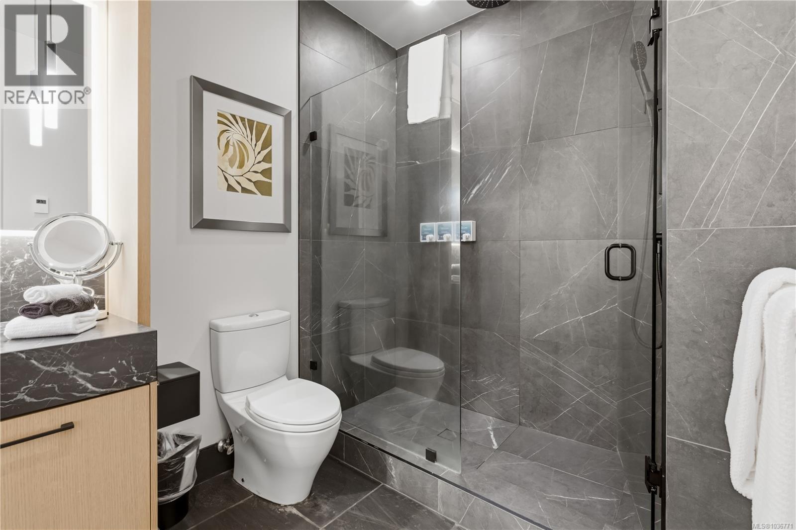 103 596 Marine Dr, Ucluelet