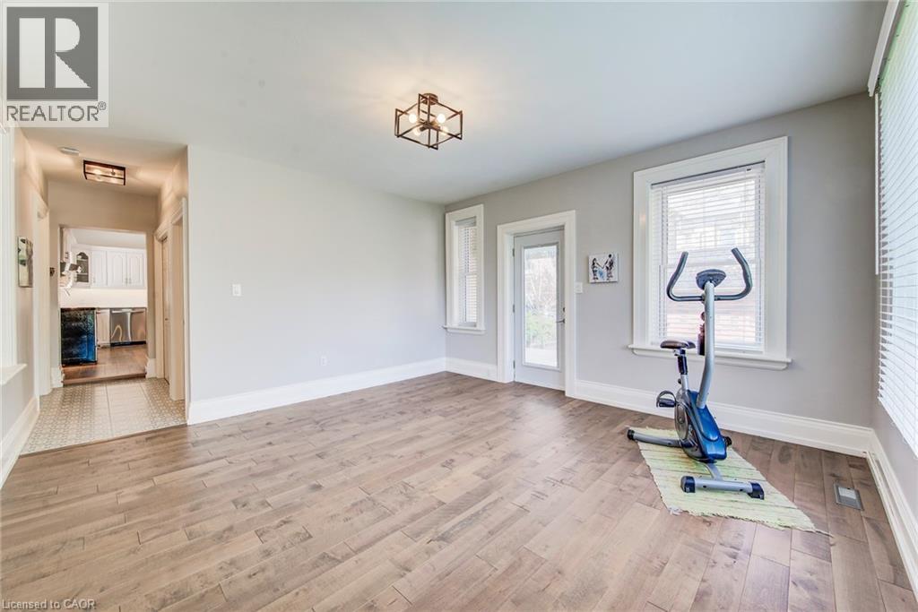 383 INGERSOLL Avenue - 25