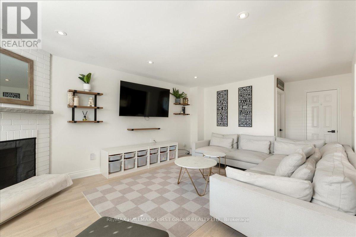 12 WILCE DRIVE - 17