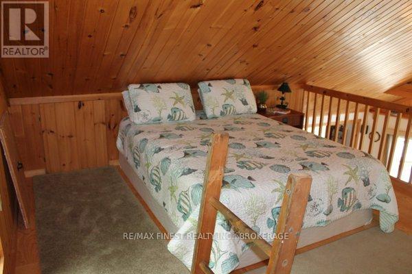 14 DOWNIE ISLAND - 25
