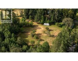 485 Beaver Lake Rd, Saanich, BC V9E2J7 Photo 6