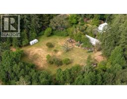 485 Beaver Lake Rd, Saanich, BC V9E2J7 Photo 7