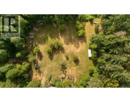 485 Beaver Lake Rd, Saanich, BC V9E2J7 Photo 8