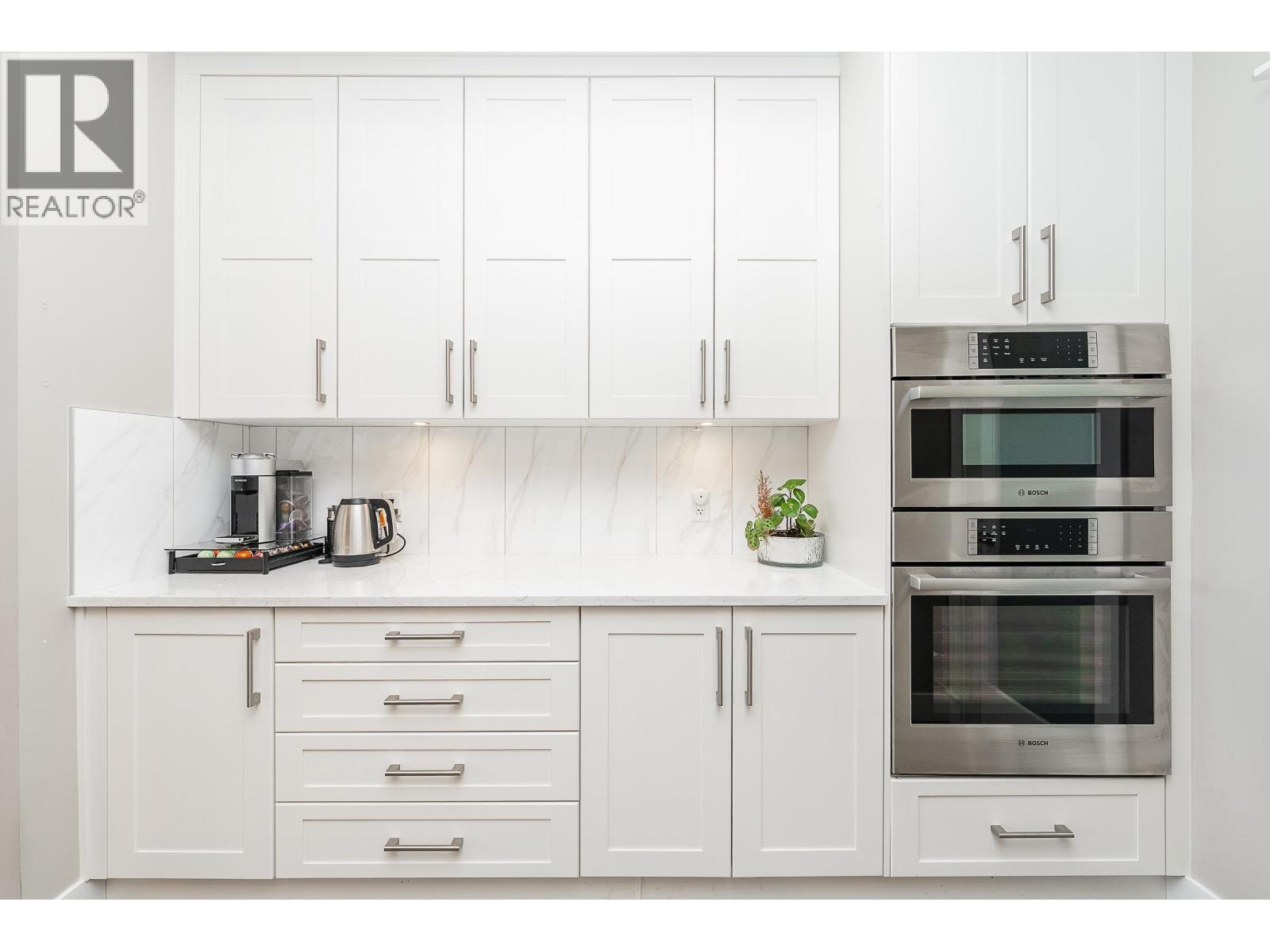 1419 STRAWLINE HILL STREET, Coquitlam