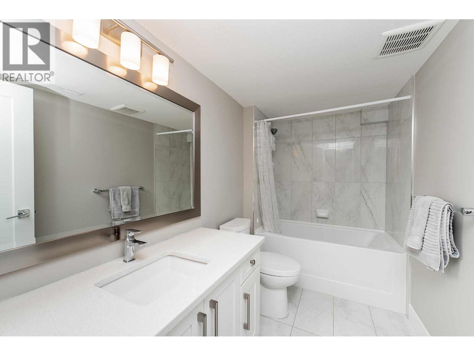 1419 STRAWLINE HILL STREET, Coquitlam