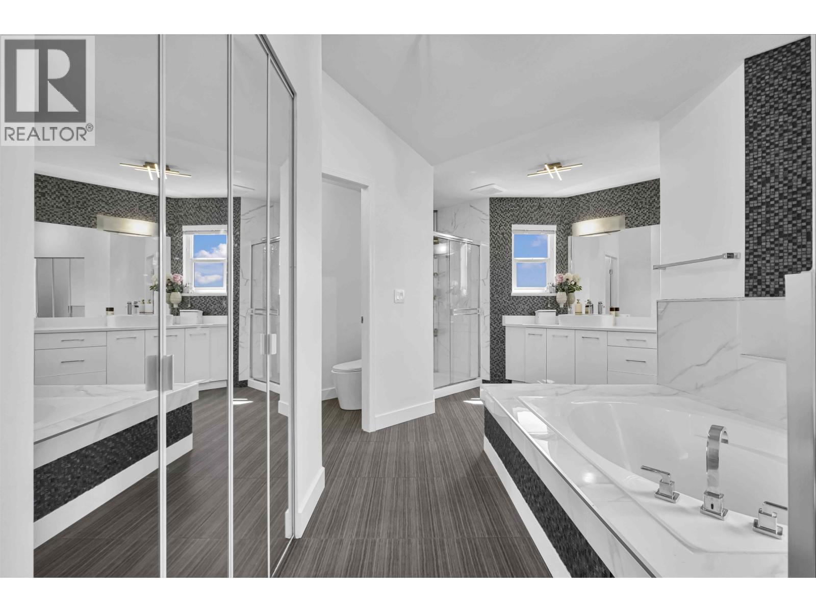 1476 LANSDOWNE DRIVE DRIVE, Coquitlam