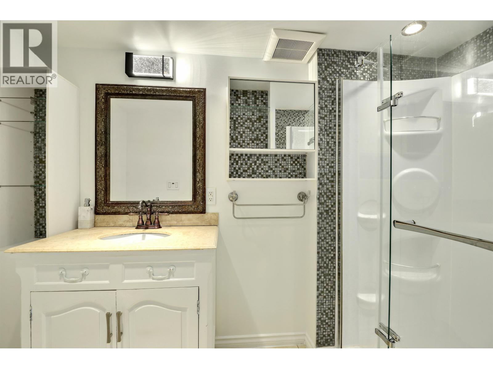 1476 LANSDOWNE DRIVE DRIVE, Coquitlam