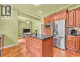 4317 Cliffmont Road, North Vancouver, BC V7G1J6 Photo 11