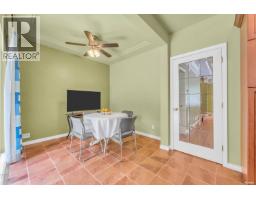 4317 Cliffmont Road, North Vancouver, BC V7G1J6 Photo 13