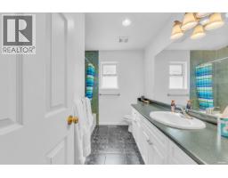 4317 Cliffmont Road, North Vancouver, BC V7G1J6 Photo 14