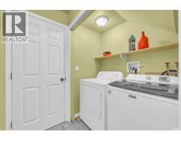4317 Cliffmont Road, North Vancouver, BC V7G1J6 Photo 21