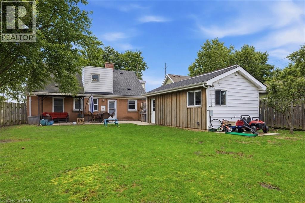 2074 CHURCHILL Avenue - 37
