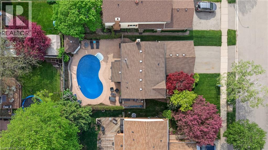 108 OLD FOREST Crescent, Kitchener, Ontario, N2N2A3 — Photo 23