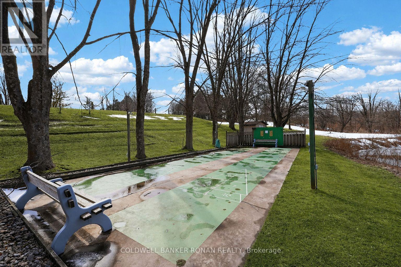 4 TECUMSETH PINES DRIVE - 28