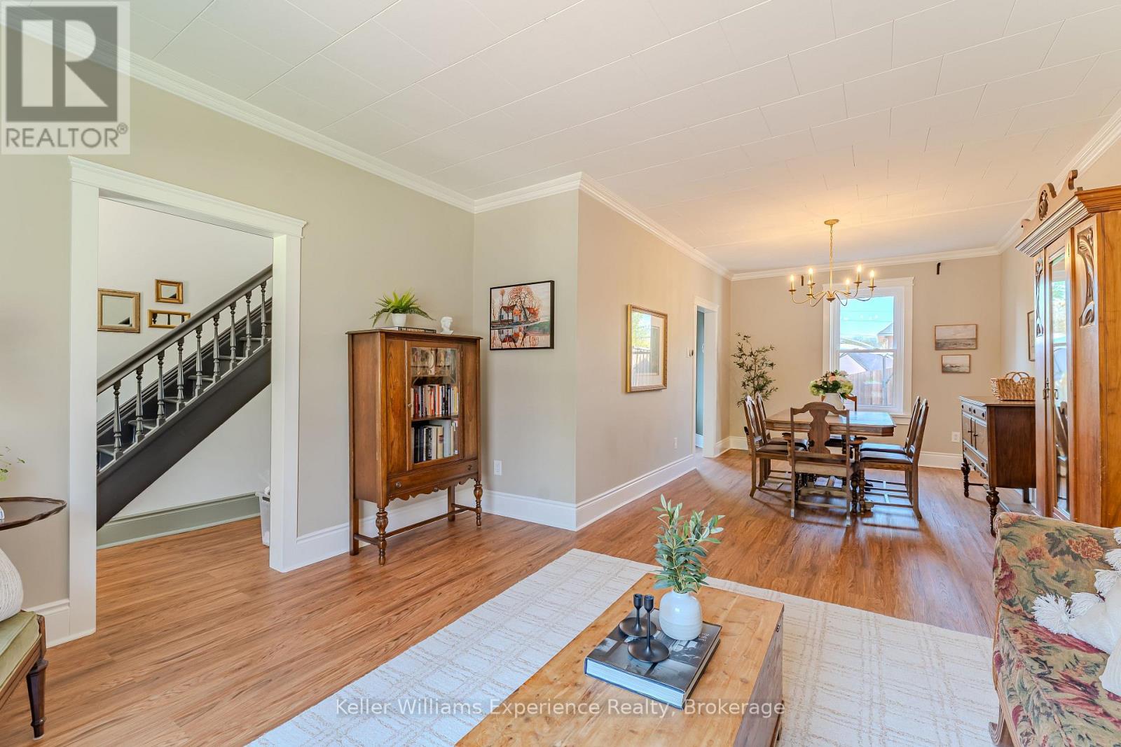 538 12TH STREET W - 14