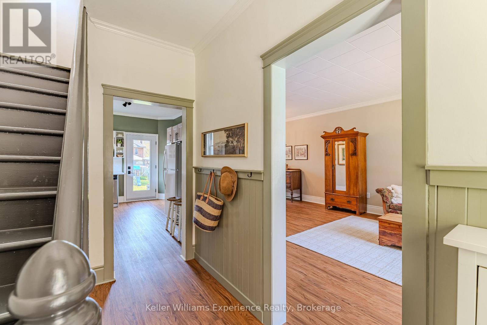 538 12TH STREET W - 19