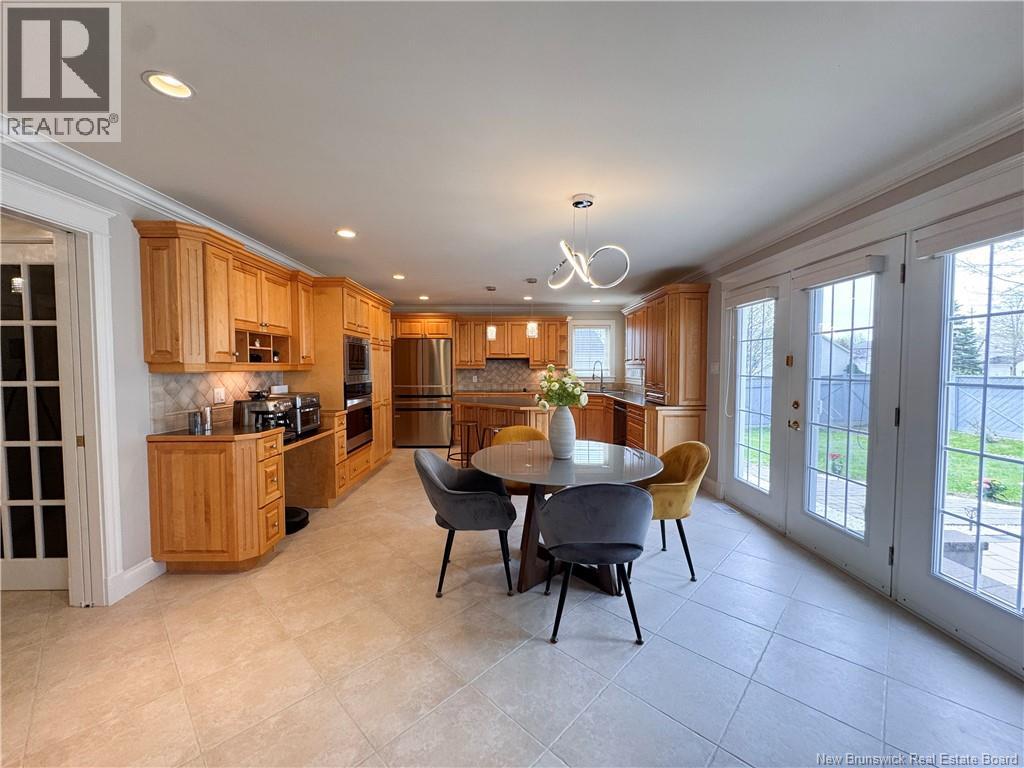 6 Willowdale Court - 6