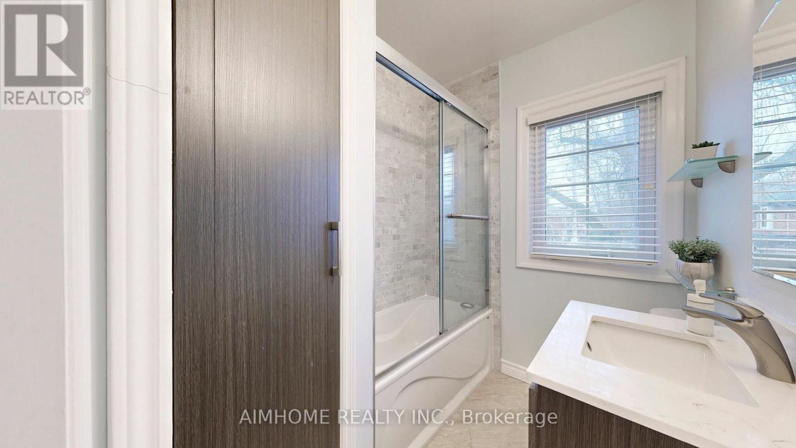 39 BRENTCLIFFE ROAD - 19