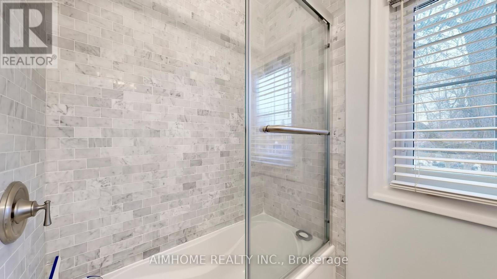 39 BRENTCLIFFE ROAD - 20