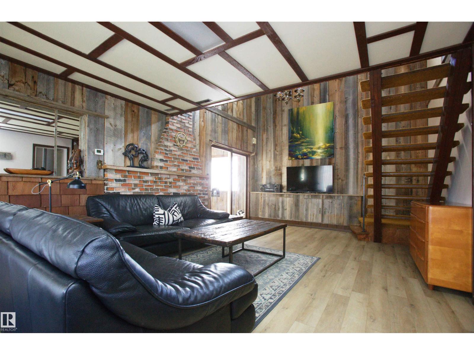 12137 50 ST NW - 6