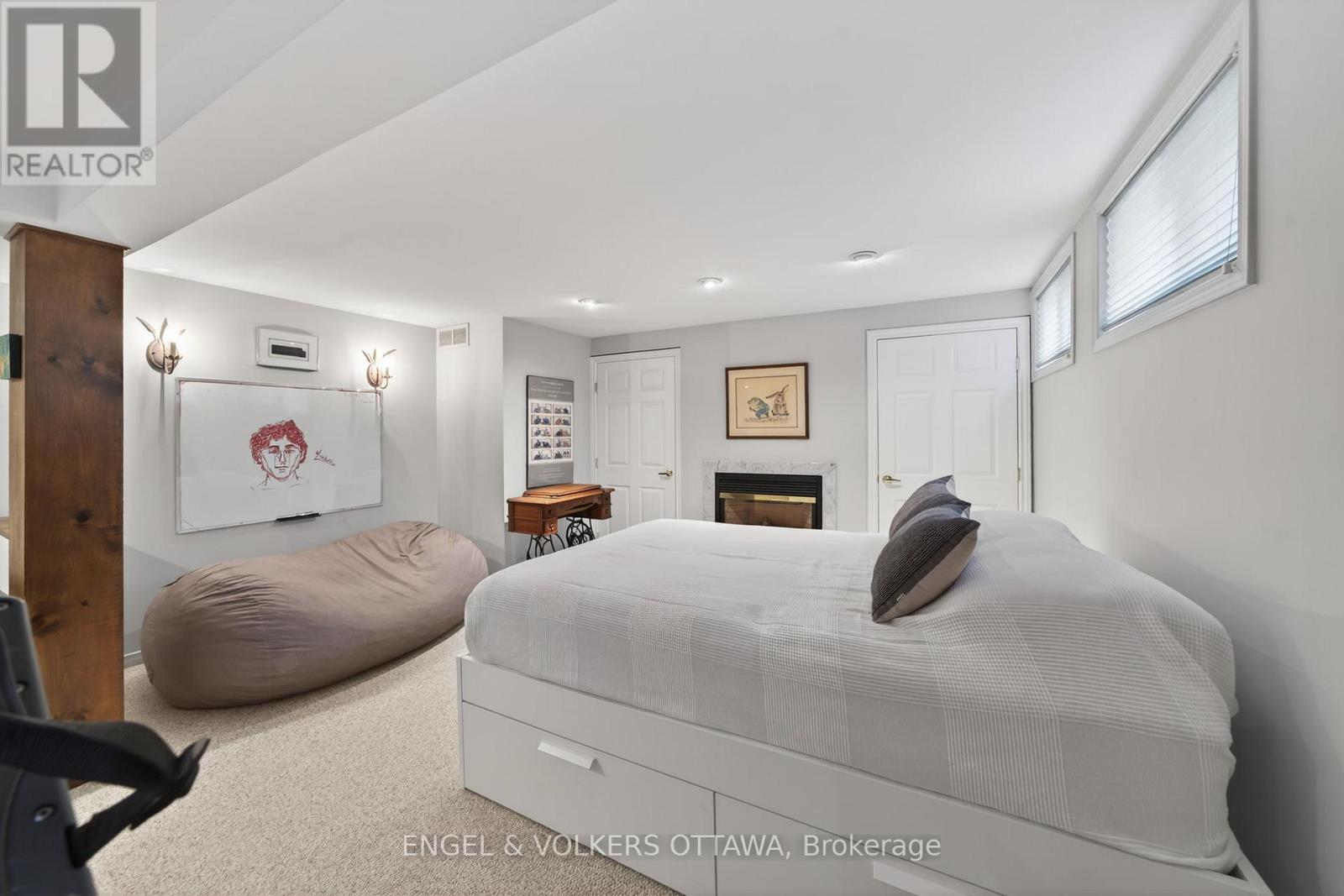 853 WINGATE DRIVE - 24