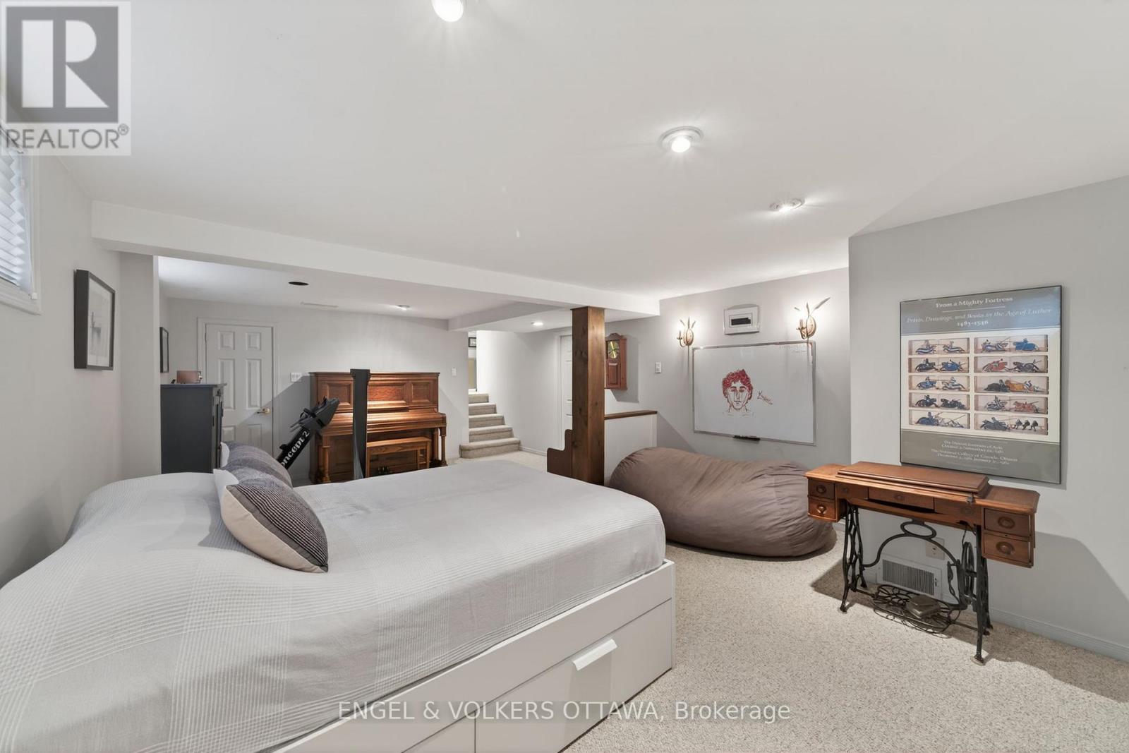 853 WINGATE DRIVE - 25