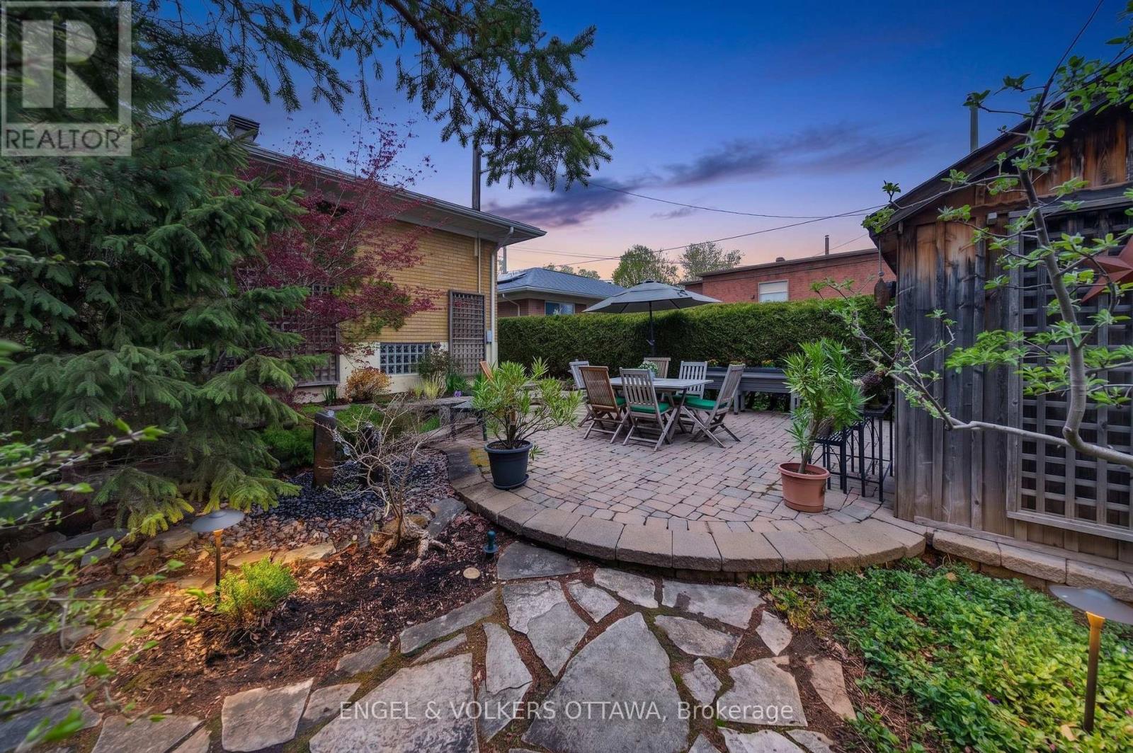 853 WINGATE DRIVE - 31