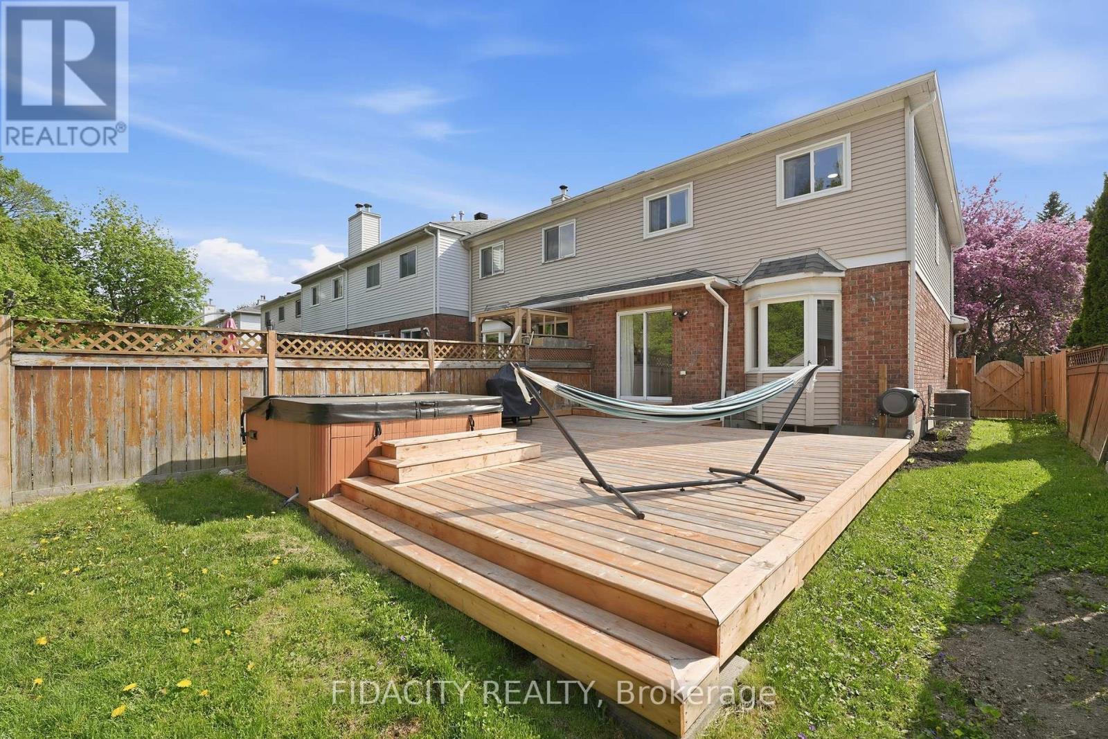 80 ROBARTS CRESCENT - 33