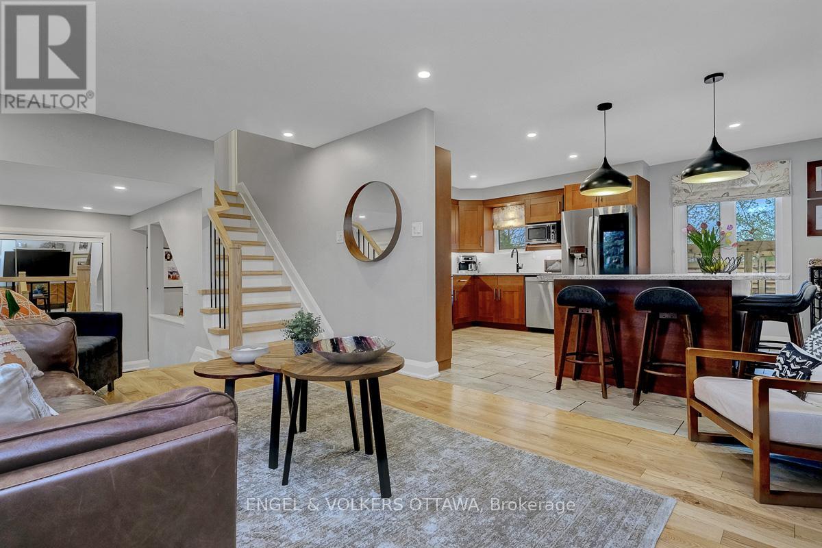 2766 HARWOOD AVENUE - 9
