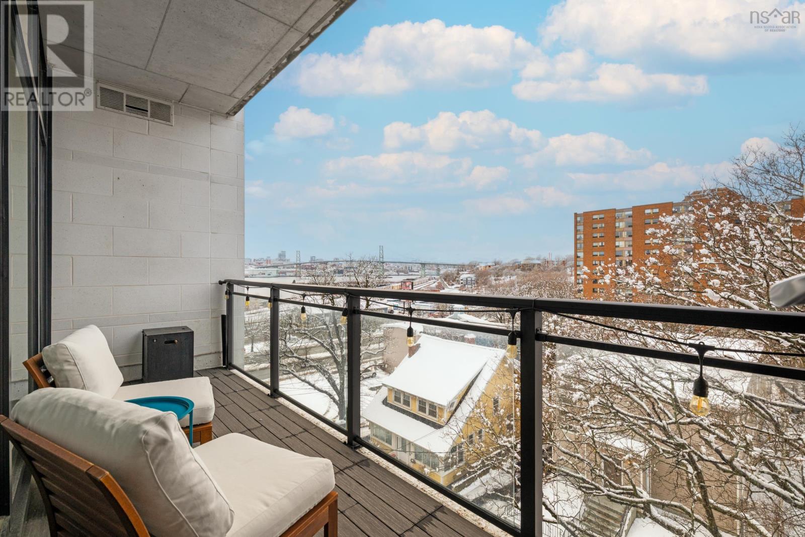 #406 25 Alderney Drive - 18