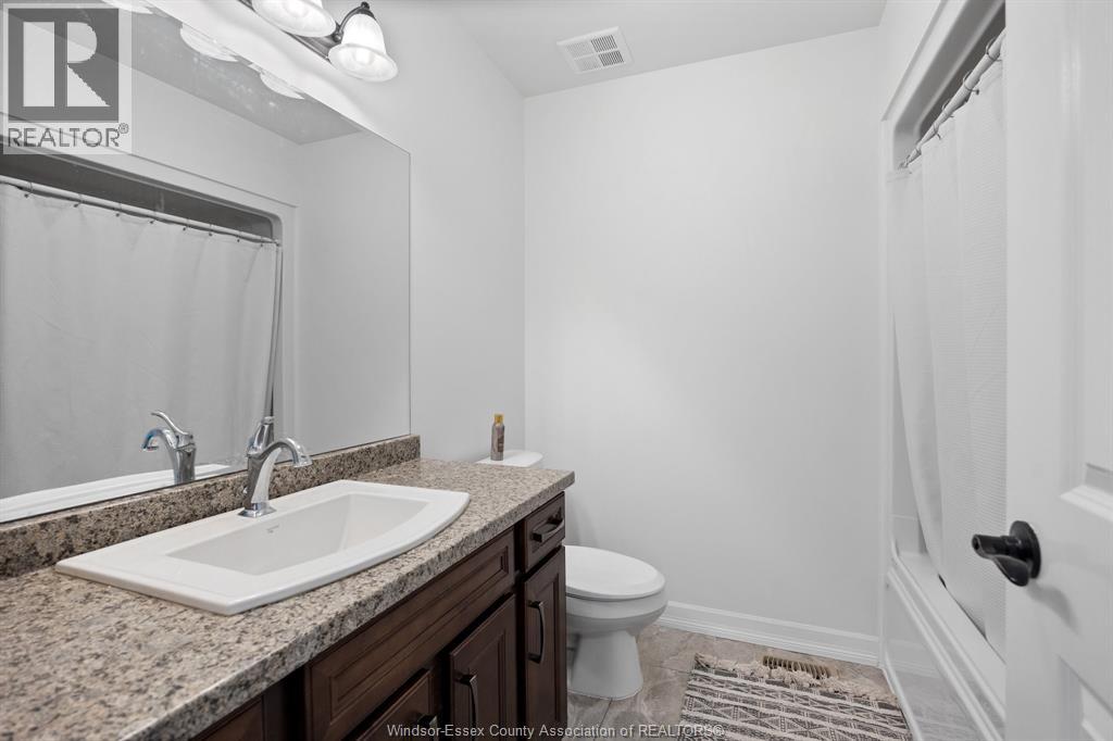 419 BROWN CRESCENT - 13