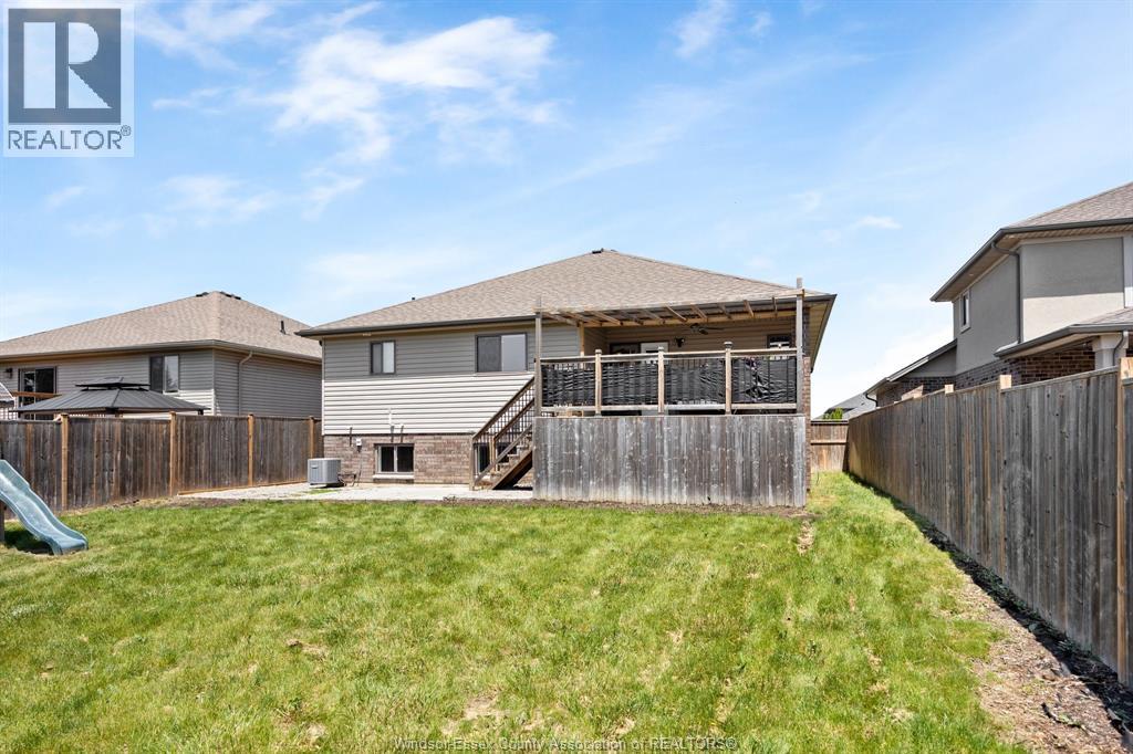 419 BROWN CRESCENT - 24