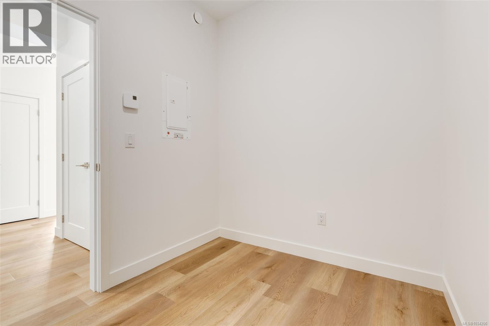#206 7181 Lantzville Rd - 25