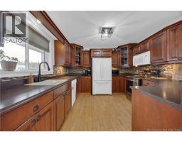 Kitchen - 30 Dane Row, Willow Grove, NB E2S1L6 Photo 13