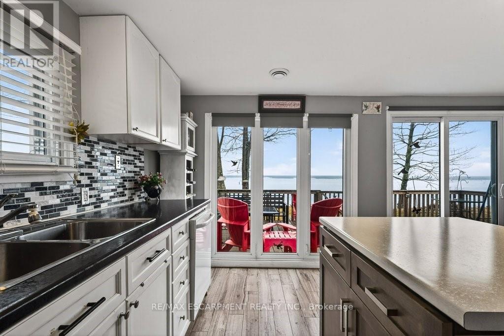 1115 NEW LAKESHORE ROAD - 33