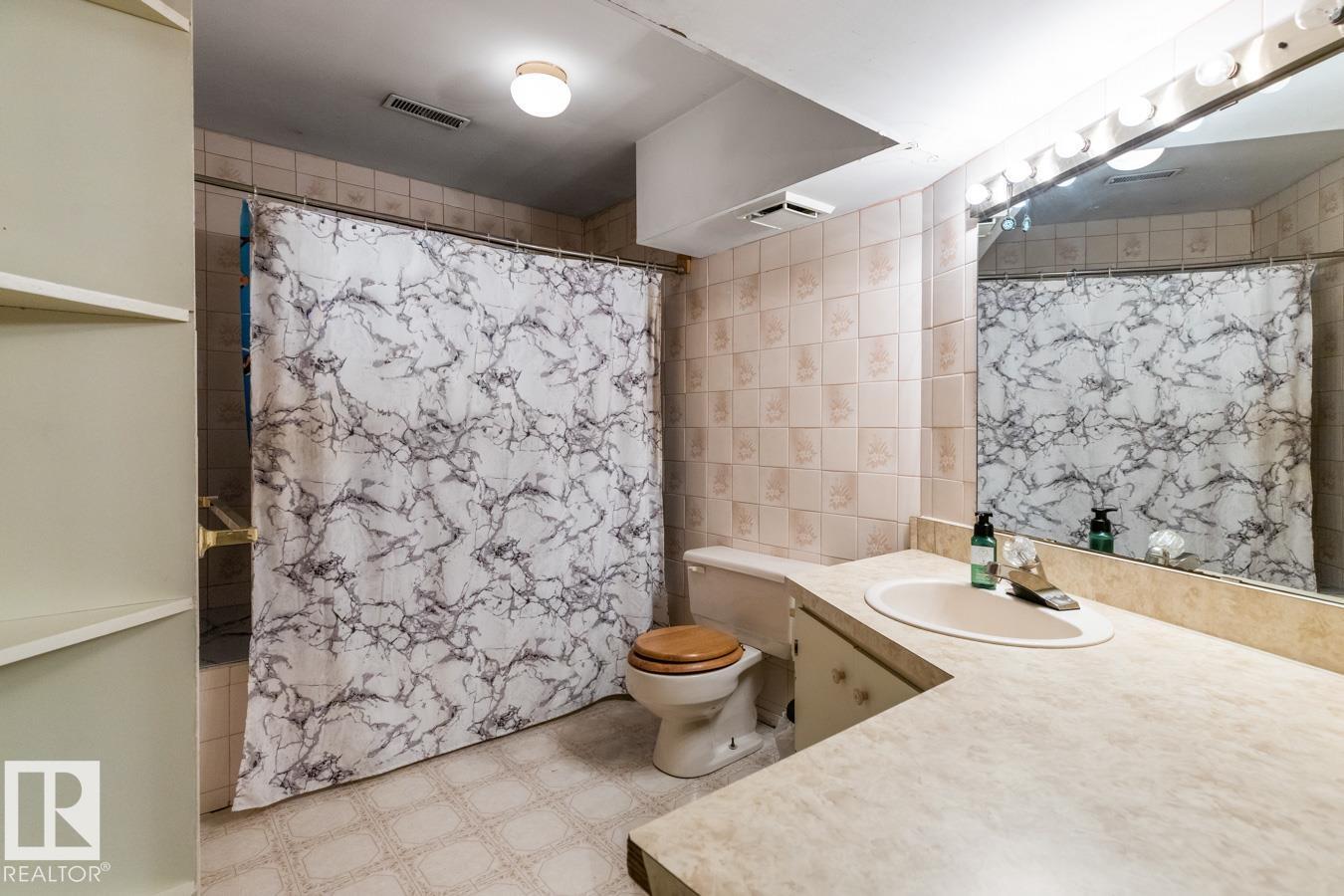 4340 33 ST NW - 35