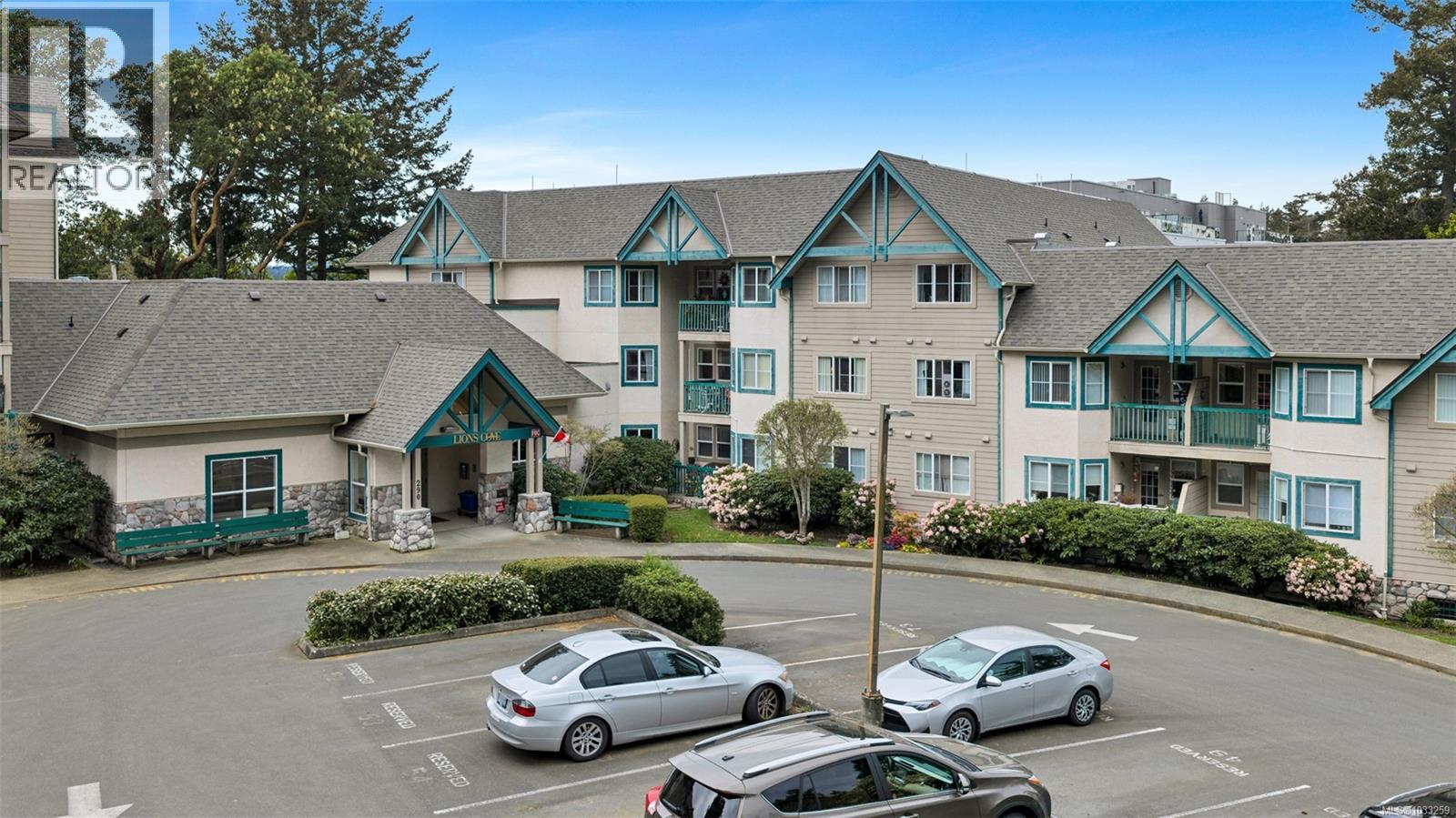 112 290 Island Hwy, View Royal