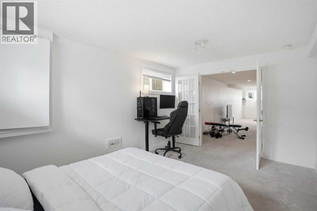 113 Mt Lorette Place SE - 21