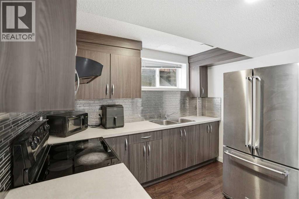 113 Mt Lorette Place SE - 18