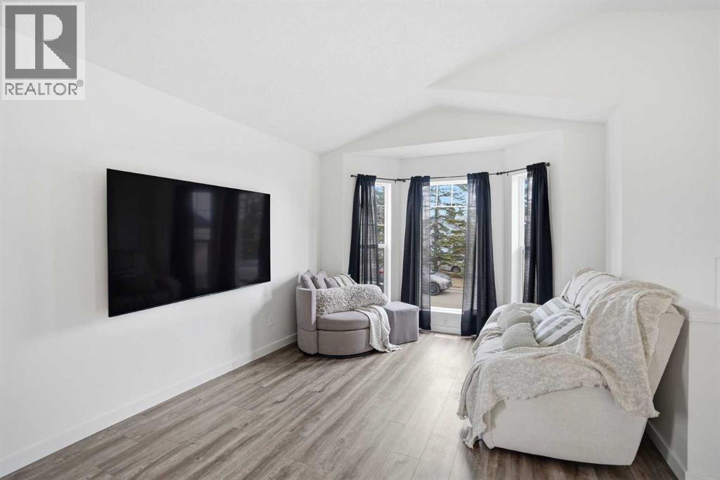 113 Mt Lorette Place SE - Image 3