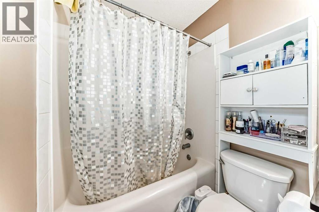 32 SADDLEBROOK Place NE - 16