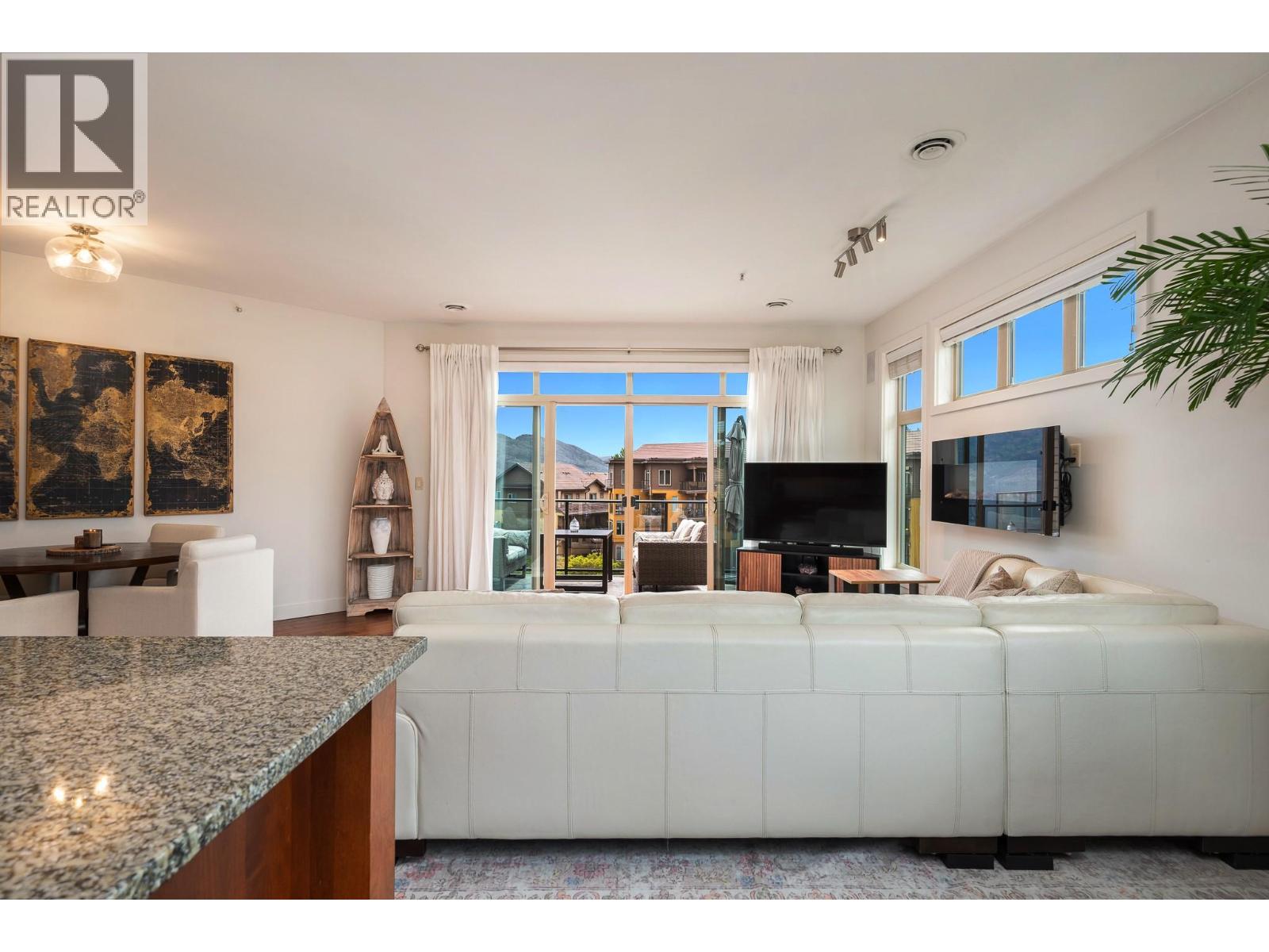 #6404 4026 Pritchard Drive N - 15