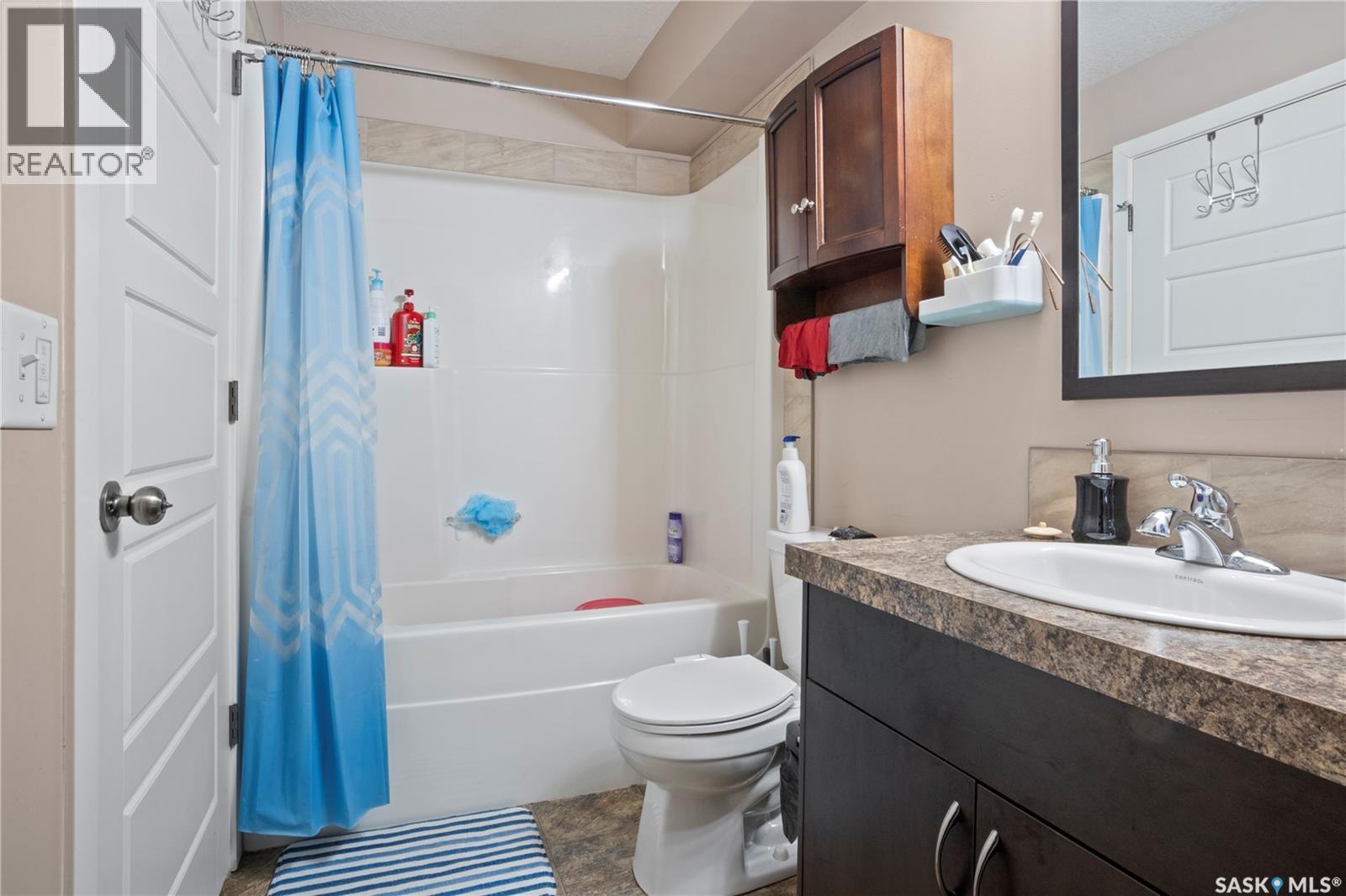 #82 5622 Gordon ROAD - 17